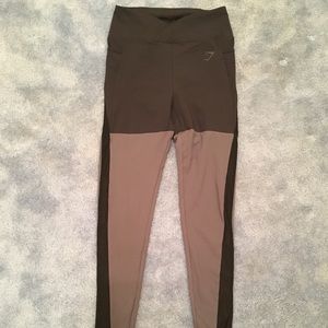 Nikki Blackketter GYMSHARK leggings